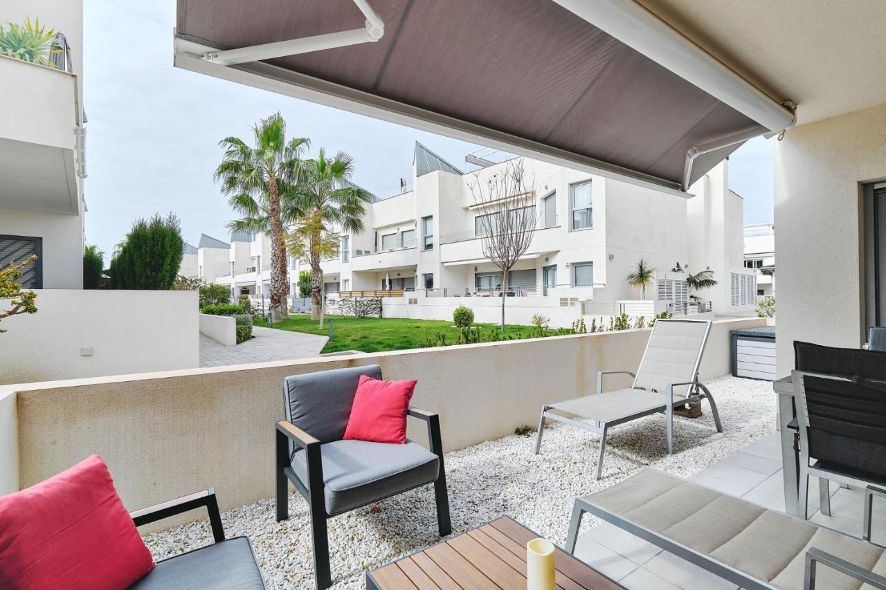 Villa Amalia Eco Torrevieja Oda fotoğraf